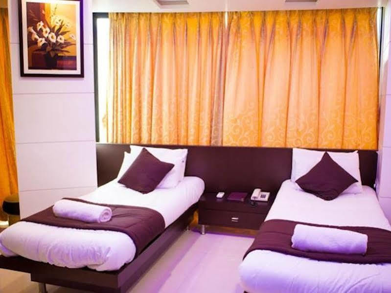 La Hotel Metro Near Bkc Bombay Extérieur photo