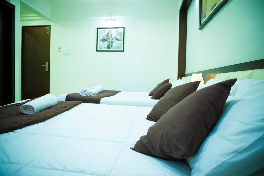 La Hotel Metro Near Bkc Bombay Extérieur photo